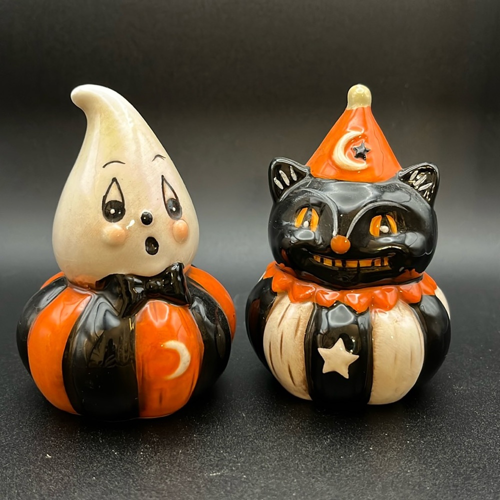 Johanna Parker Halloween salt and pepper shaker